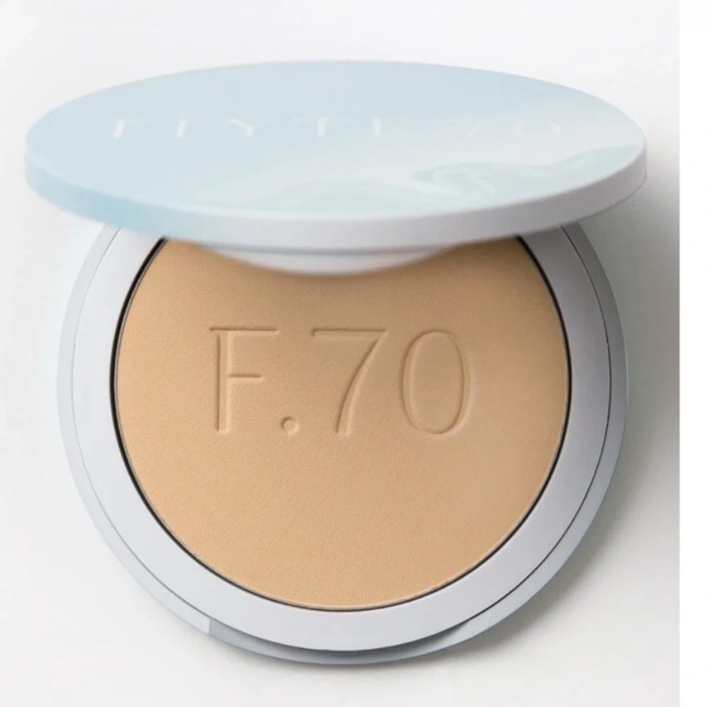 Flyte 70 “The Final Act” lucid finishing powder with Hyaluronic Acid.